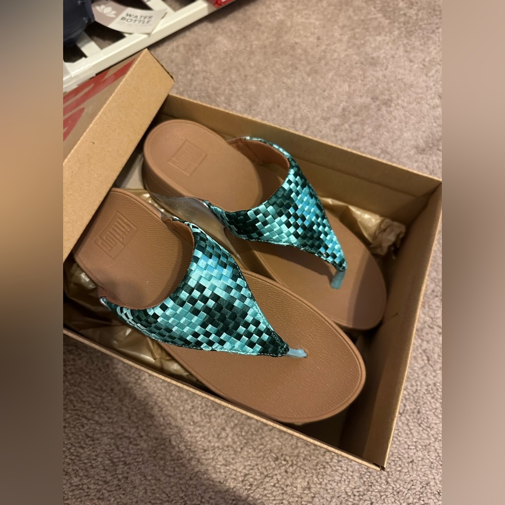 Flipflop new with box